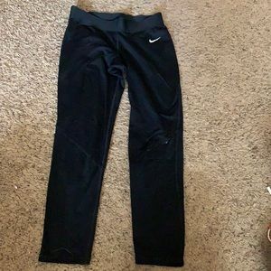 Nike Pros. fitted leggings. size medium
